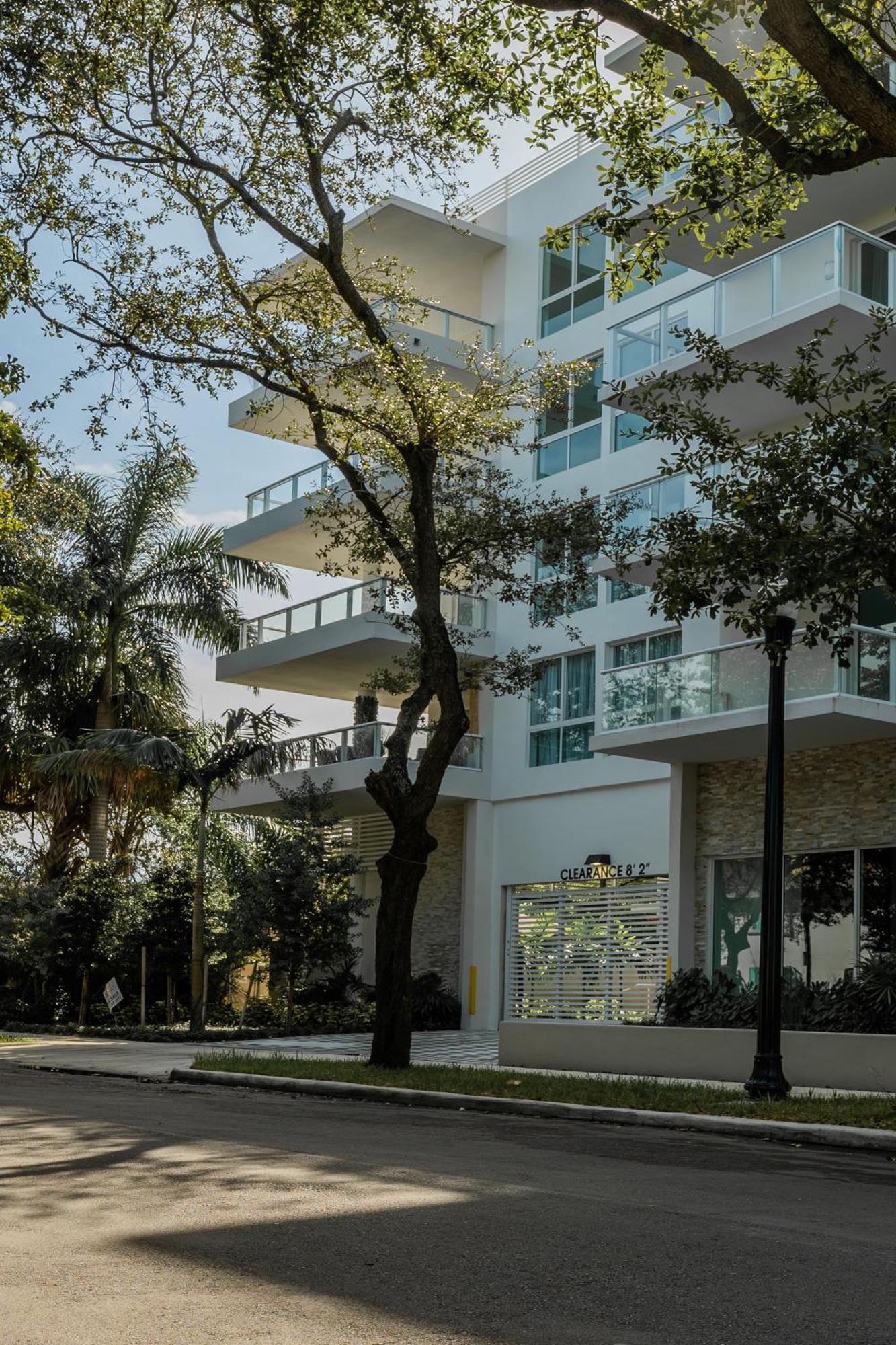 Miami Wood Apart Hotel New 2024 - Private Terrace - Free Garage - Beach 5 Min Hollywood Bagian luar foto